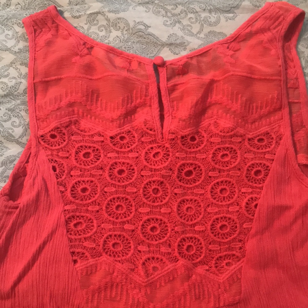 Embroidered top - Picture 4 of 5
